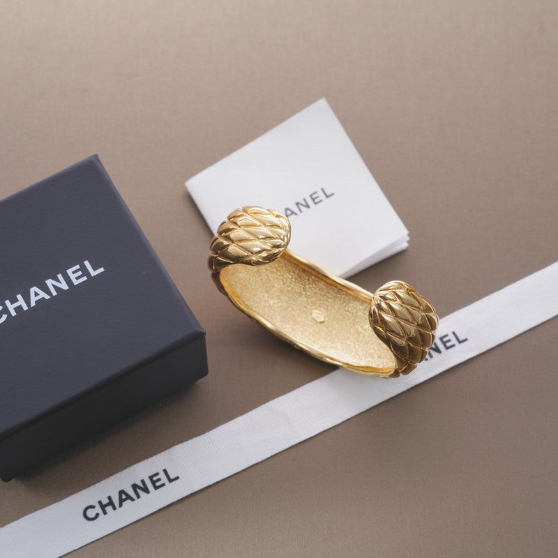 18K CC Diamond Gold Cuff Bracelet